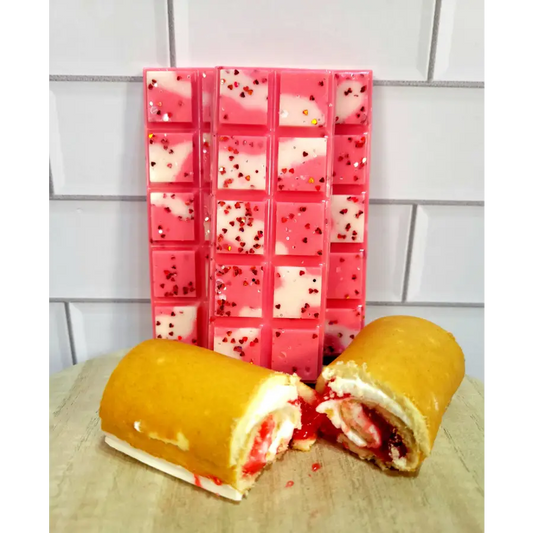 Rainy Morning Candles - Strawberry Cake Rolls Snap Bar Wax